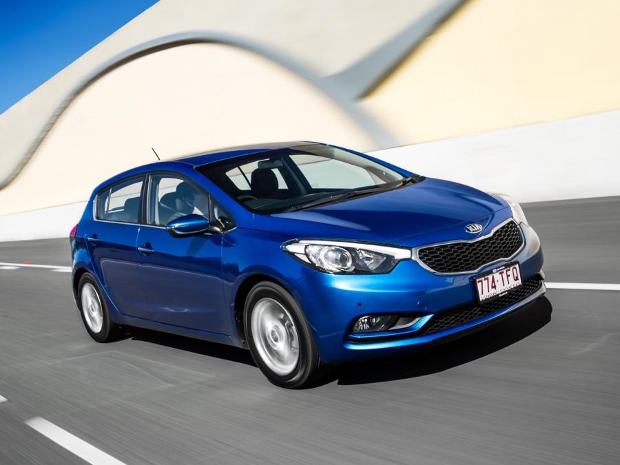  Kia Cerato Hatchback 2013 года  (AU) (фото 9 из 23)